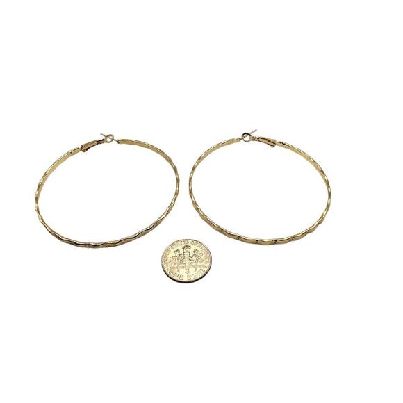 Stylish Gold Tone Textured Hoop Pierced Earrings Large Statement Boho Chic Style - Picture 5 of 5